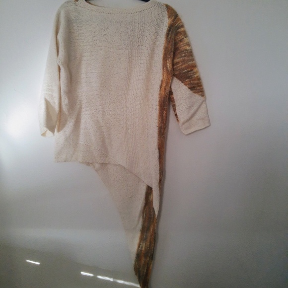 NWOT Handmade wool asymmetrical sweater - Picture 2 of 3